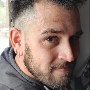 Adrián M.