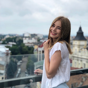 Yana M.