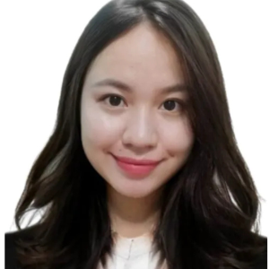Kim M.