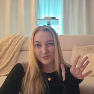 Emma L.