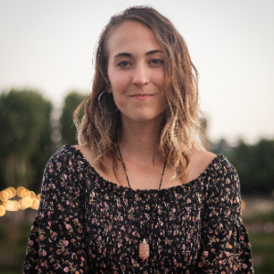 Isabelle R.