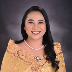 Stefanny Eresh J.
