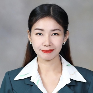 Jyna D.