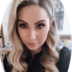 Rachel R.