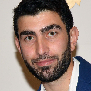 Ali K.