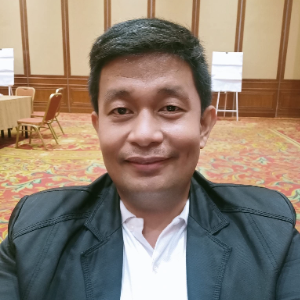 Mark Aquino R.