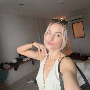 Lisa S.