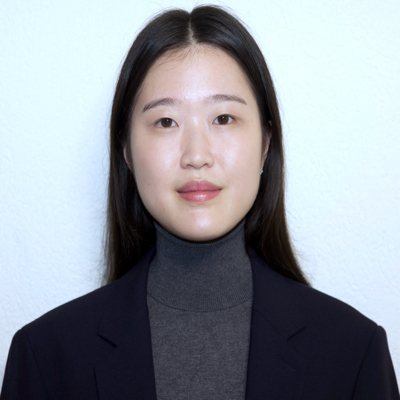 Yuet-Yi K.