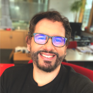 Tiago Elias C.