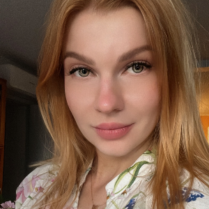 Alina M.
