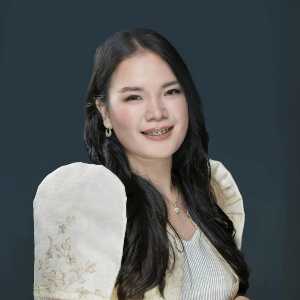 Ada Mae Russel E.
